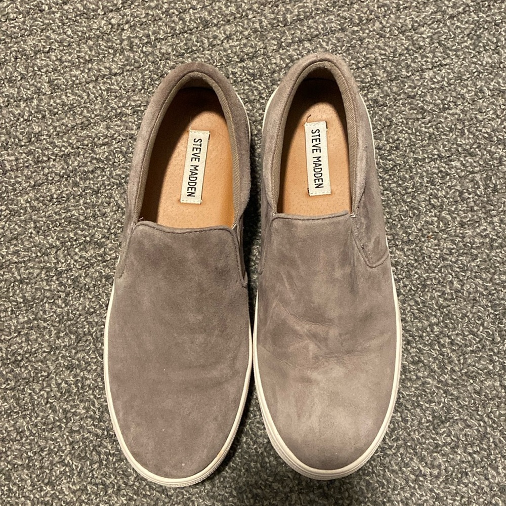 Steve Madden slip on sneakers